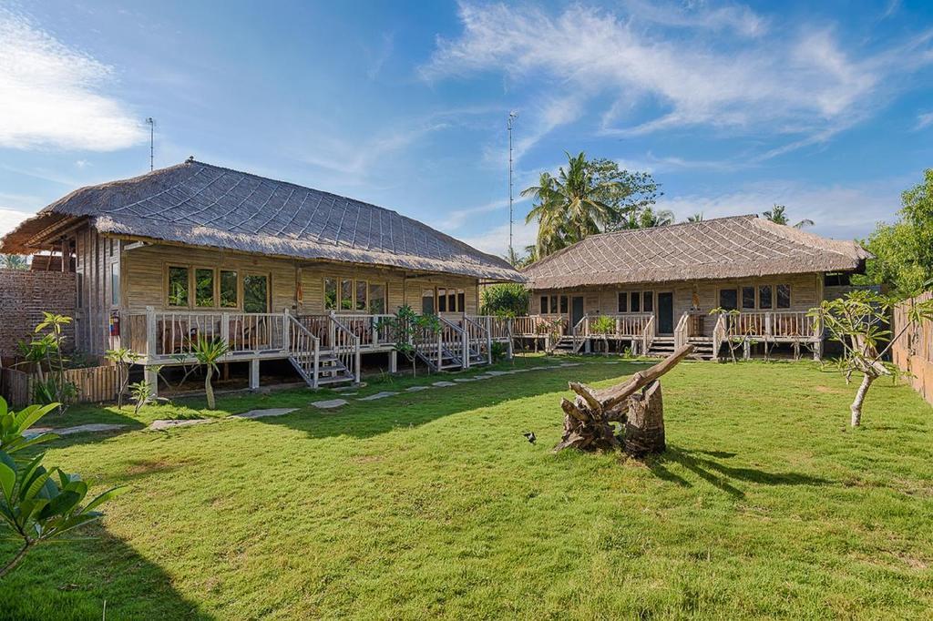 Planet Nomadas Resort Nusa Lembongan Exterior photo